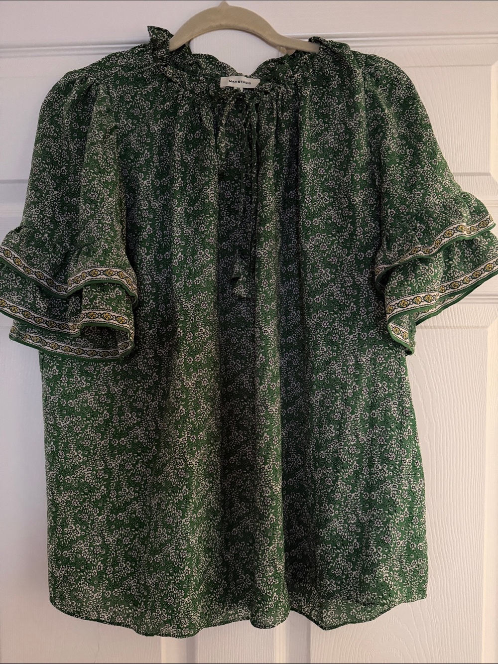 Max Studio Green Floral Tie-Neck Blouse